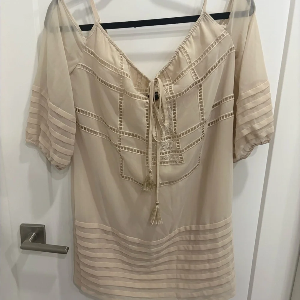BEBE BOHO DRESS - Picture 2 of 7